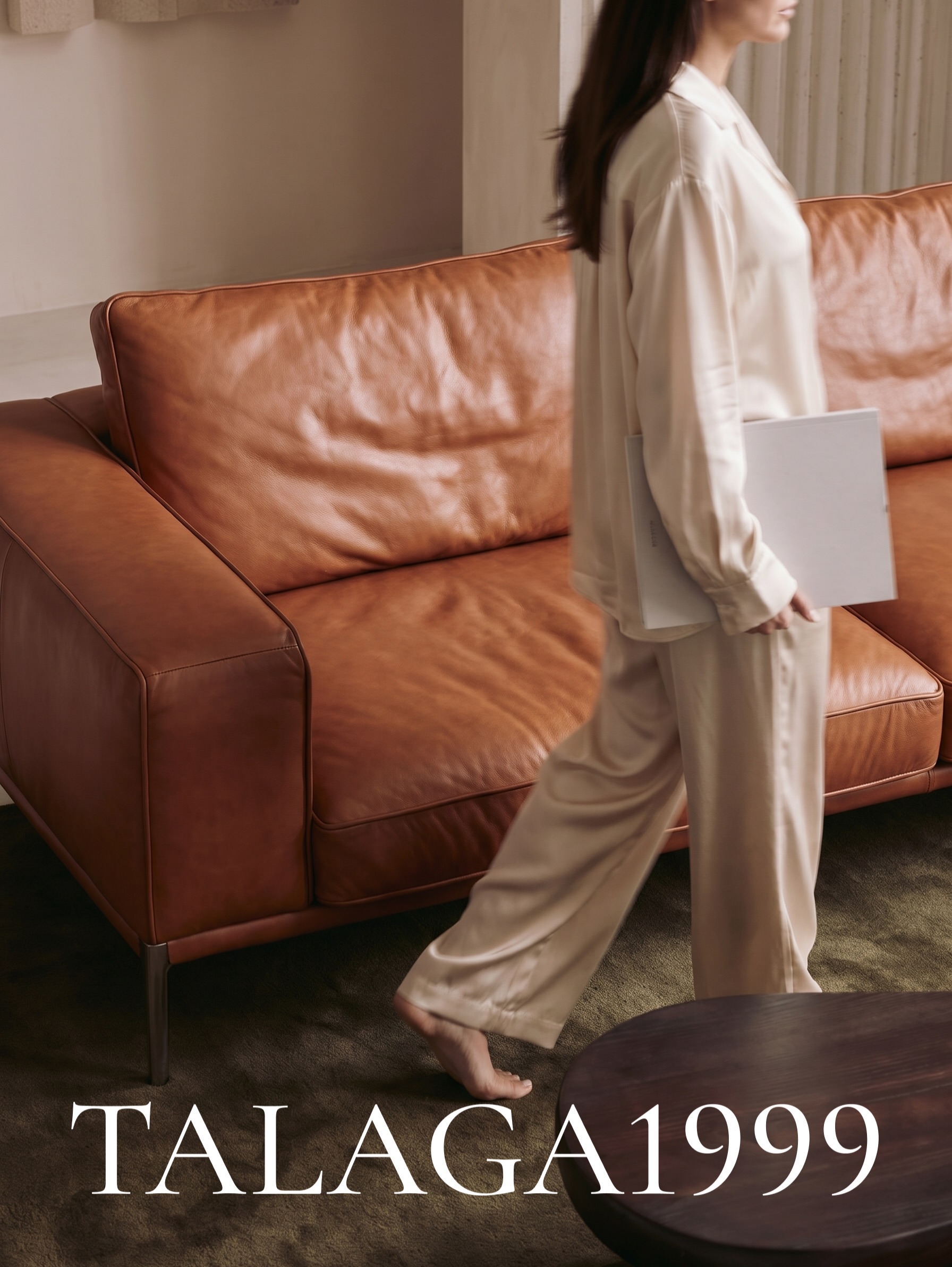 Talaga 1999 — Ledersofa im Detail als Markenmotiv